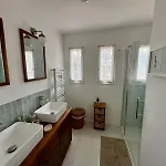 Maison Bord De Piscine Et Clim Willa Bandol