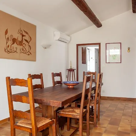 Maison Bord De Piscine Et Clim *