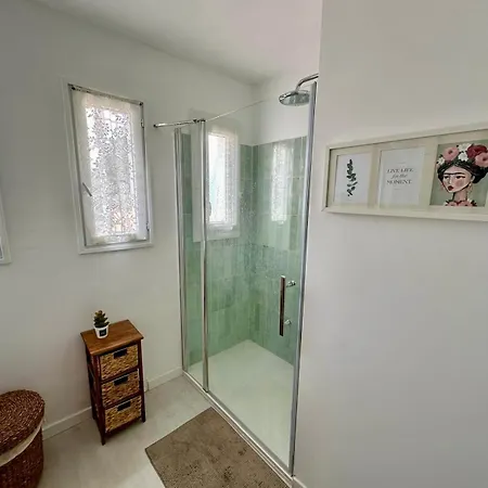 Maison Bord De Piscine Et Clim * Bandol