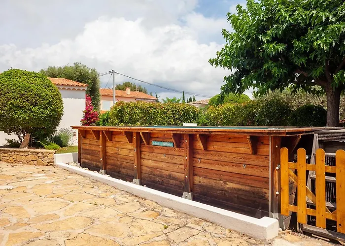 Maison Bord De Piscine Et Clim * Bandol