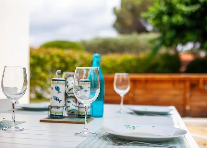 Maison Bord De Piscine Et Clim Bandol