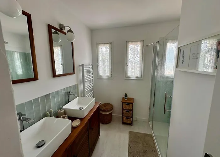 Maison Bord De Piscine Et Clim Villa Bandol